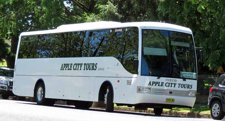Apple City Tours Iveco Eurorider Coach Design 7009MO
